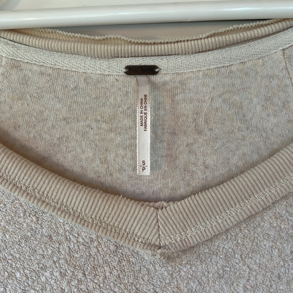 Free People πΈ Cozy sweater top S - Picture 2 of 3